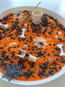 smyslova-tuba-halloween