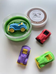 mini-modelina-auto