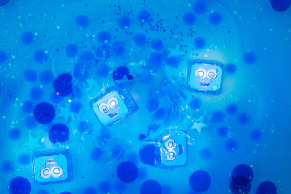 Senzorické kostky a hračky