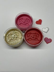 mini-modelina-ruzove-trio