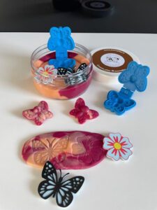 Modelinova tuba motyl 9