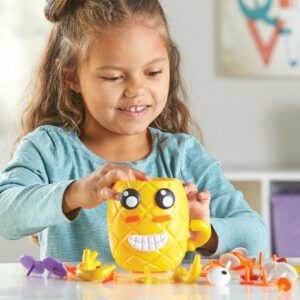 6375 PineappleDeluxe Girl2 1