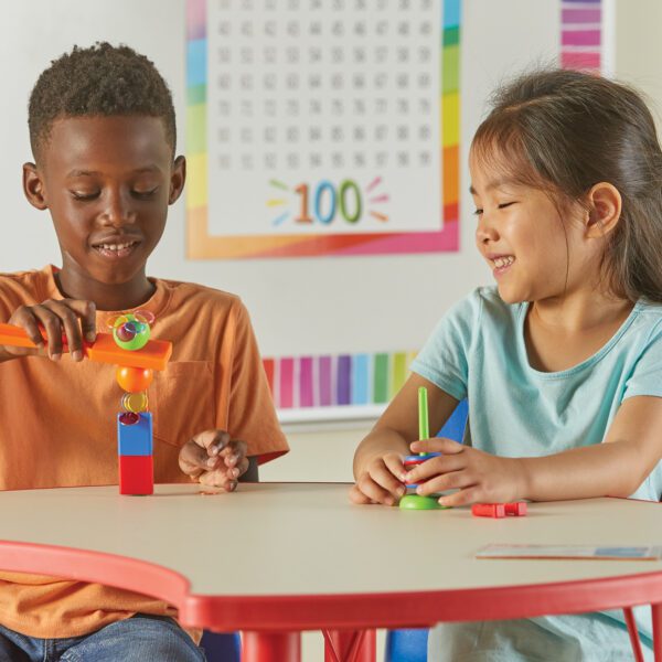 9295 STEMExplorers MagnetMovers Children3