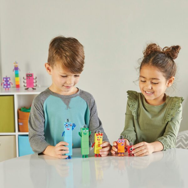 HM95356 UK Numberblocks One to Five Figures lifestyle 2 web