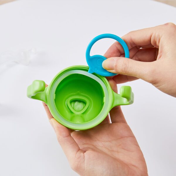 Kopie souboru cleaning brush set lifestyle hook scaled