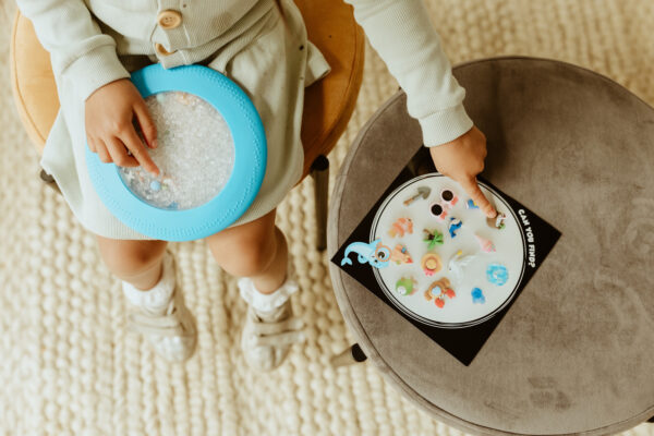 Jellystone Peekaboo Sensory Bag BEACH 321 6