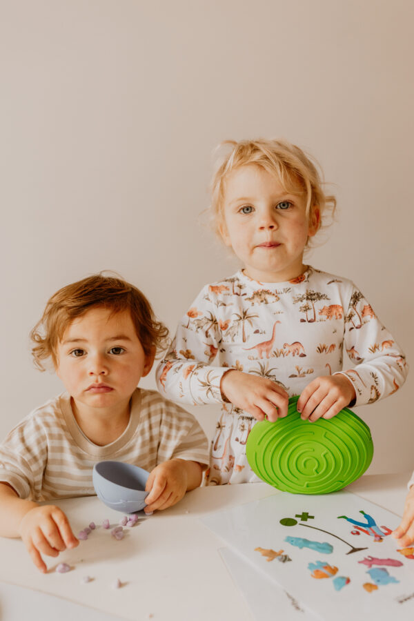 Jellystone Peekaboo Sensory Bag FARM 319 9