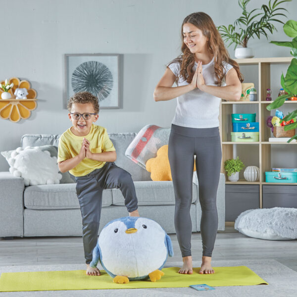 96997 Yoga Ball BubblePlush Penguin LS8 Web