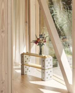 Balance Track Sand Grey Honey Yellow slide 7