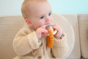 kousatko-slunce-bezove