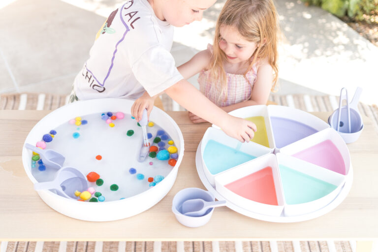 smyslové hraní v PlayTRAY