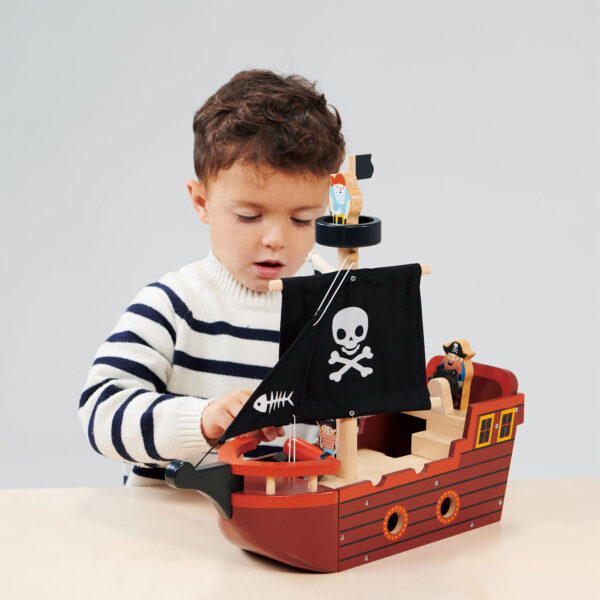 MT7903 fishbones pirate ship 3