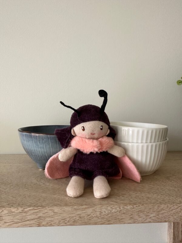TB4168 Martha ClothMoth LS 1