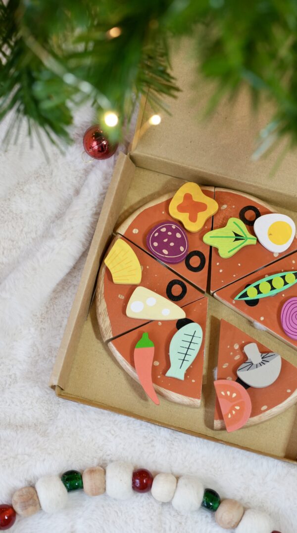 TL8275 Pizza Party 2023Christmas Cover