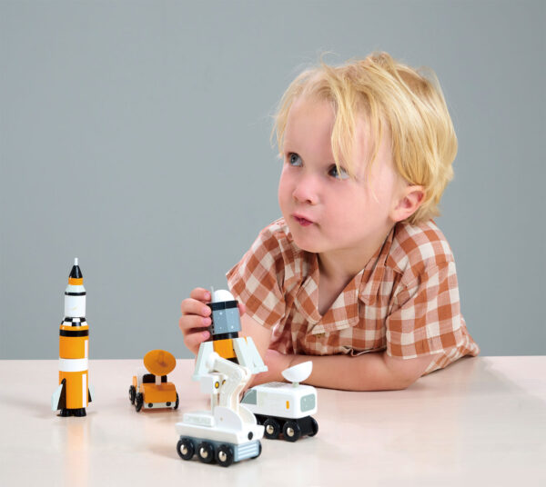 TL8661 space voyager set 11