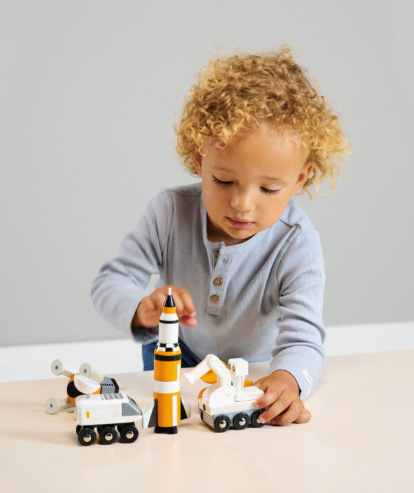TL8661 space voyager set 14