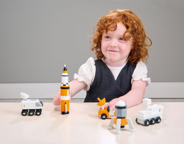 TL8661 space voyager set 9