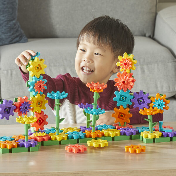 9325 Garden Gears Boy 1 web 2