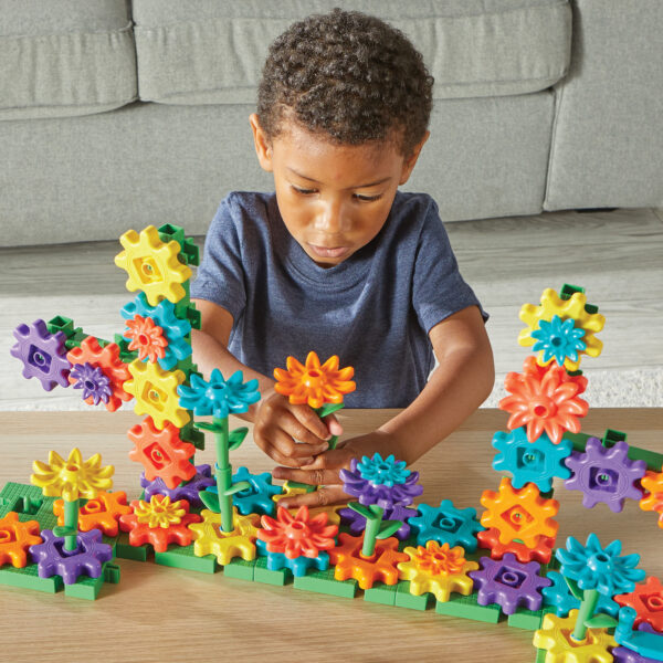 9325 Garden Gears Boy2 web 1