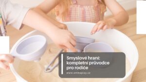 Dítě při sensory play