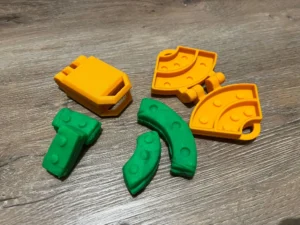 3DNika cihličkovač zakulacený na modelínu