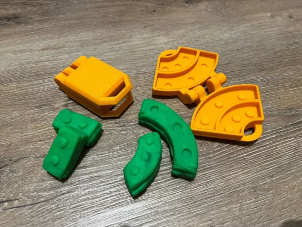 3DNika cihličkovač zakulacený na modelínu
