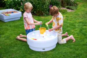 TickiT Discovery Glow Low Table pro smyslové hraní